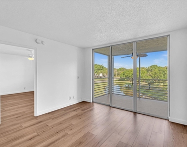 9470 Poinciana Place - Photo Thumbnail 27