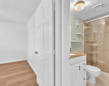 9470 Poinciana Place - Photo Thumbnail 16