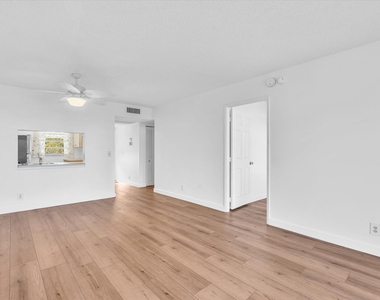 9470 Poinciana Place - Photo Thumbnail 28