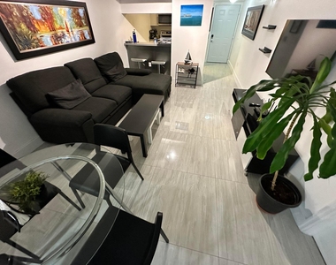 102 Sw 6th Avenue - Photo Thumbnail 2