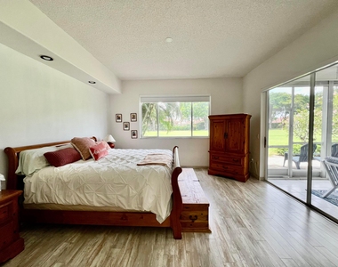 2431 Nw 59th Street - Photo Thumbnail 10