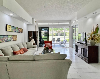 2431 Nw 59th Street - Photo Thumbnail 1