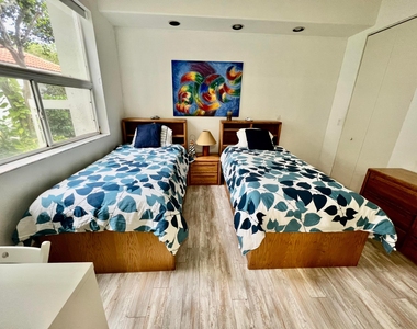 2431 Nw 59th Street - Photo Thumbnail 17