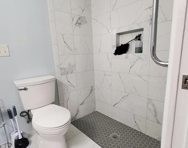 3004 Se Suntan Court Court Se - Photo Thumbnail 7