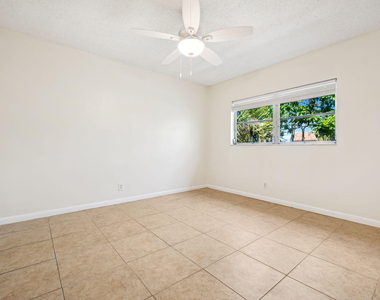 308 Southwind Court - Photo Thumbnail 14