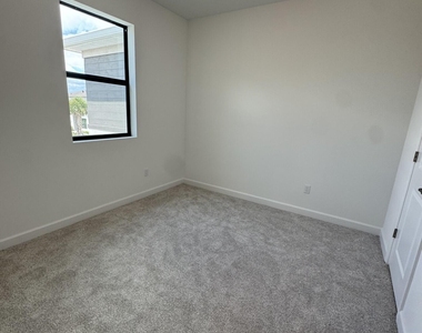 14083 Sw Thorens Drive - Photo Thumbnail 22