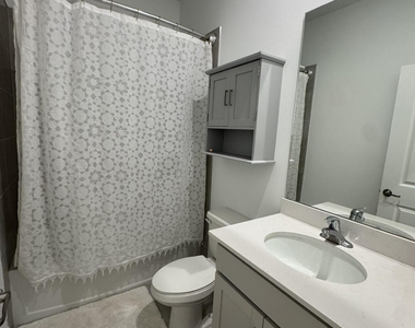 14083 Sw Thorens Drive - Photo Thumbnail 24