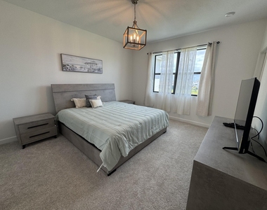14083 Sw Thorens Drive - Photo Thumbnail 14