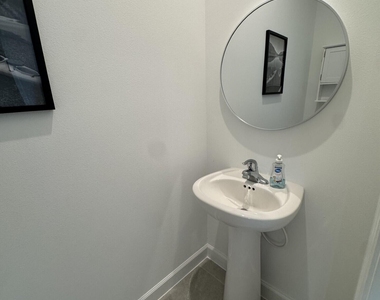 14083 Sw Thorens Drive - Photo Thumbnail 10