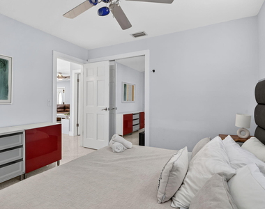 1123 Se 2nd Avenue - Photo Thumbnail 25
