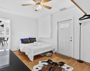 1123 Se 2nd Avenue - Photo Thumbnail 14