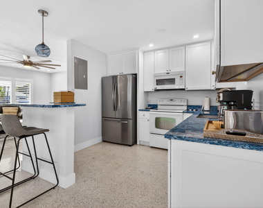 1123 Se 2nd Avenue - Photo Thumbnail 6