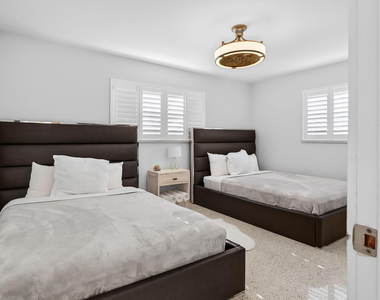 1123 Se 2nd Avenue - Photo Thumbnail 18