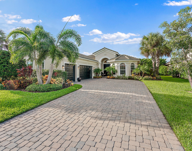 279 Carina Drive - Photo Thumbnail 30