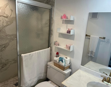 6301 N University Drive - Photo Thumbnail 8