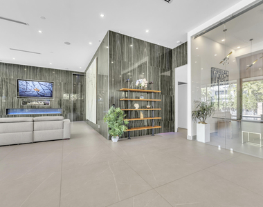 2401 Ne 13th Street - Photo Thumbnail 21