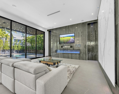 2401 Ne 13th Street - Photo Thumbnail 26