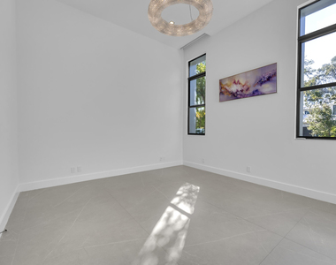 2401 Ne 13th Street - Photo Thumbnail 43