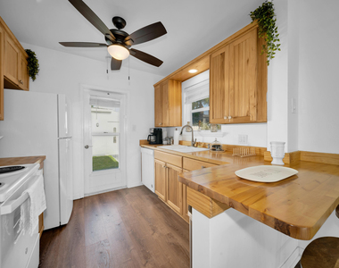 2317 N Ocean Boulevard E - Photo Thumbnail 6