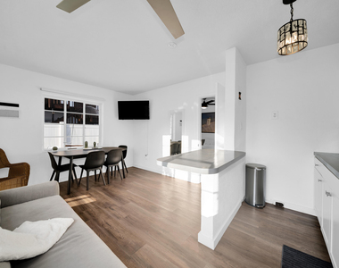 2307 N Ocean Boulevard - Photo Thumbnail 5