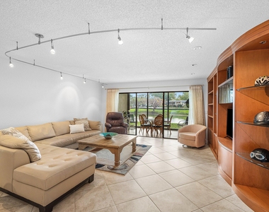 22 Westgate Lane - Photo Thumbnail 8