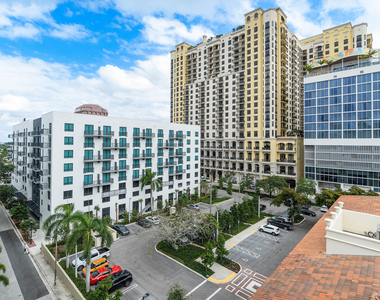 600 S Dixie Highway - Photo Thumbnail 18