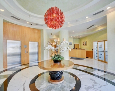 600 S Dixie Highway - Photo Thumbnail 23