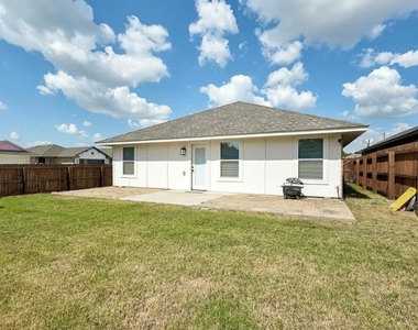 11652 Sw 12th Street - Photo Thumbnail 8