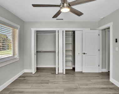 541 Ne 18th Street - Photo Thumbnail 13