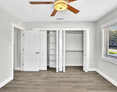 541 Ne 18th Street - Photo Thumbnail 9