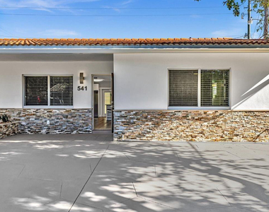541 Ne 18th Street - Photo Thumbnail 1