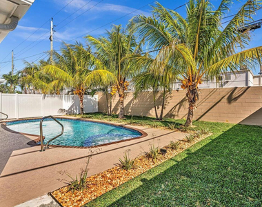 541 Ne 18th Street - Photo Thumbnail 19