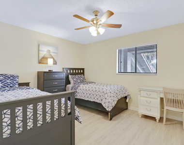 1600 Ne Dixie Highway - Photo Thumbnail 21