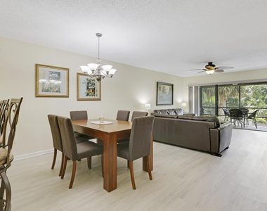 1600 Ne Dixie Highway - Photo Thumbnail 10