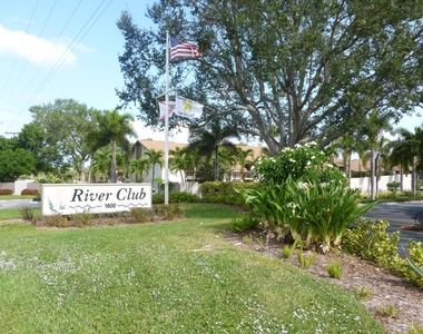 1600 Ne Dixie Highway - Photo Thumbnail 26
