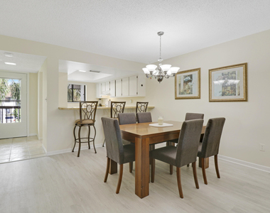 1600 Ne Dixie Highway - Photo Thumbnail 11