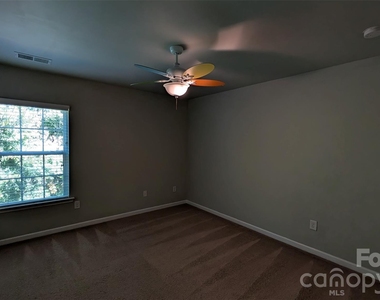 4848 Pepper Drive - Photo Thumbnail 15