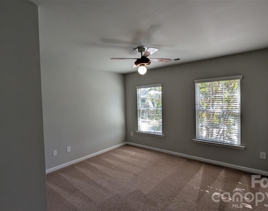 4848 Pepper Drive - Photo Thumbnail 19