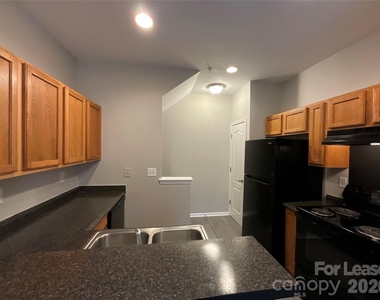 1606 Termini Drive - Photo Thumbnail 4