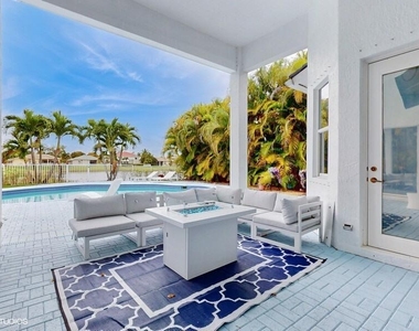 11910 Osprey Point Circle - Photo Thumbnail 21