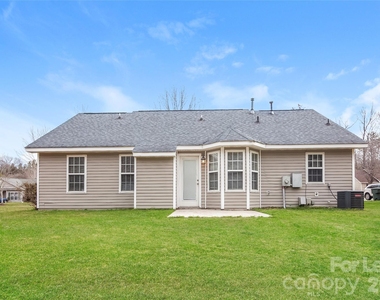 3361 Hunting Wood Court - Photo Thumbnail 14
