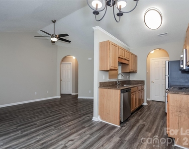 3361 Hunting Wood Court - Photo Thumbnail 2