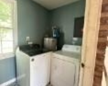 400 Wesley Drive - Photo Thumbnail 4