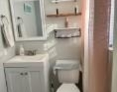 400 Wesley Drive - Photo Thumbnail 3