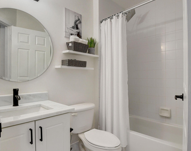 525 Bayfront Drive - Photo Thumbnail 27