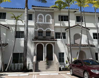 525 Bayfront Drive - Photo Thumbnail 1