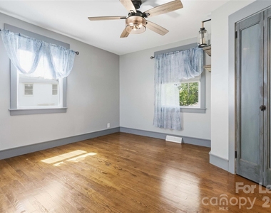 20618 Cornelius Court - Photo Thumbnail 24