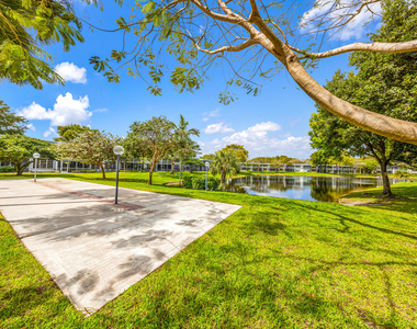 4261 W Palm Aire Drive - Photo Thumbnail 35