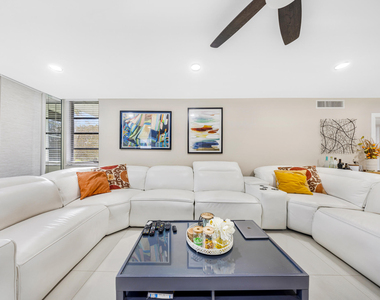 4261 W Palm Aire Drive - Photo Thumbnail 11