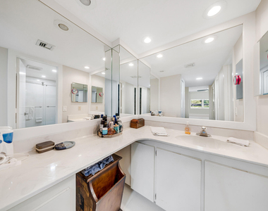 4261 W Palm Aire Drive - Photo Thumbnail 29